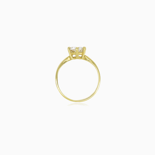 Klassischer Ring aus Gelbgold mit Zirkonia
