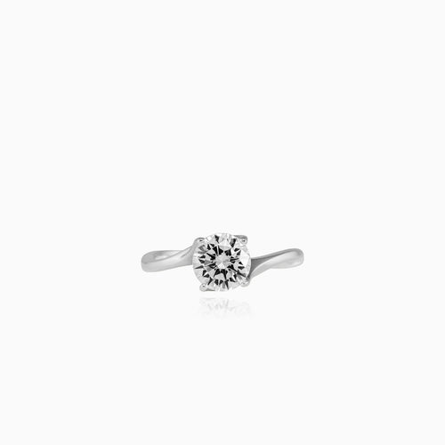 Eleganter Twist-Solitär-Ring für Frauen