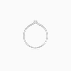 Refined White Gold Diamond Ring