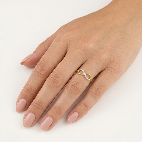 Infinity Diamond Ring in Yellow Gold