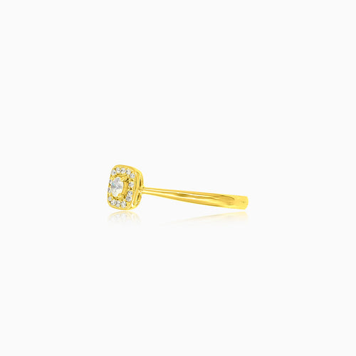 Yellow gold diamond ring
