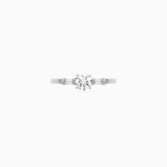 Elegantní solitérní prsten z bílého zlata s diamanty