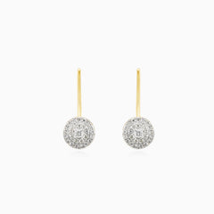 Yellow gold earrings with round diamond
