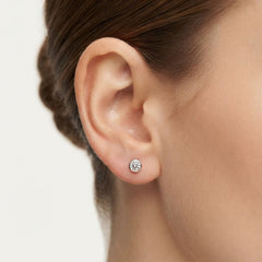 Refined White Gold Zirconia Stud Earrings