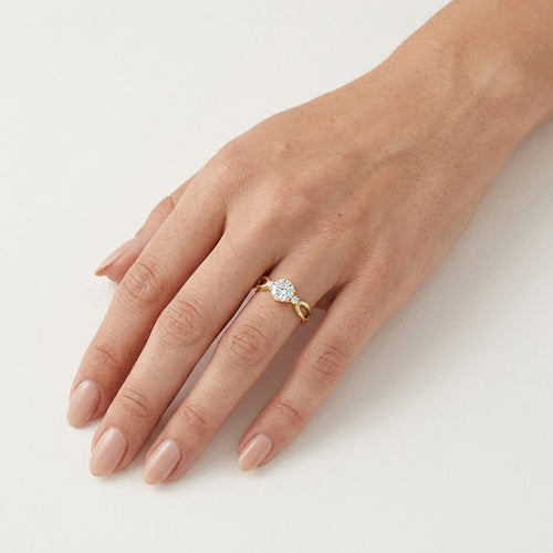Refined Yellow Gold Zircon Ring