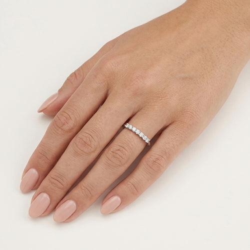 Minimalist Seven Stone Ring