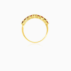 Bague simple en forme de V avec grenat