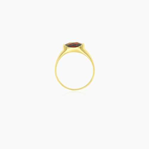 Garnet Oval-Schliff Ring mit Barrenfassung