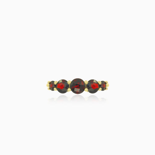 Stilvoller Gelbgold-Ring mit Granaten