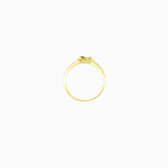 Bague ronde pour femme en or jaune avec moldavite