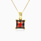 Yellow gold pendant with solitaire princess cut garnet