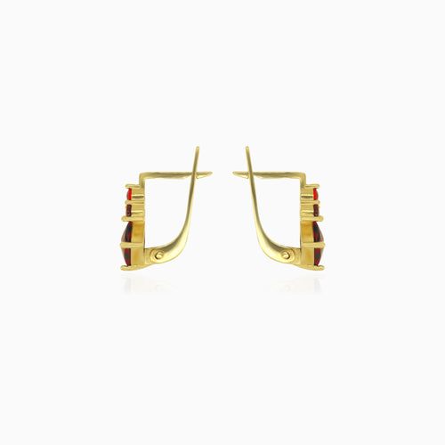 Boucles d’oreilles en or avec grenats taille princesse carrée et taille ronde