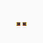 Simple yellow gold stud earrings with solitaire garnet