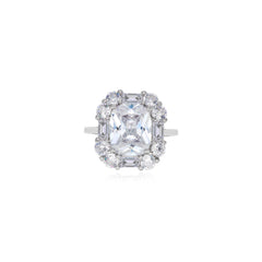 Ring mit Halo aus Zirkonia im Kissenschliff und Rundschliff