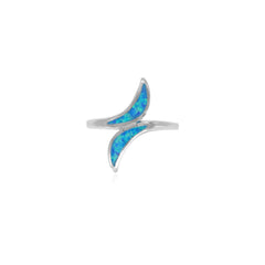 Bague en argent torsadée douce avec opale bleue