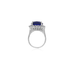 Halo-Ring aus Sterlingsilber mit ovalem Saphir