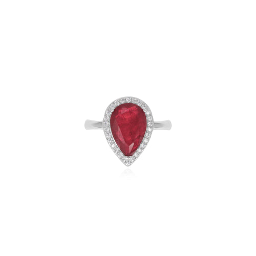 Ring aus Sterlingsilber mit tropfenförmigem Rubin und runden Zirkonia