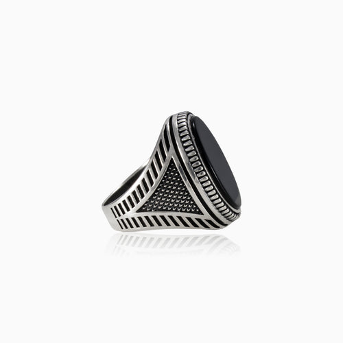 Oval onyx crafted men ring