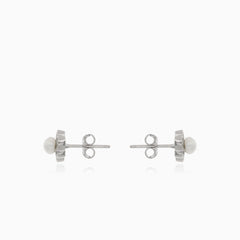 Silver flower earrings with pearl