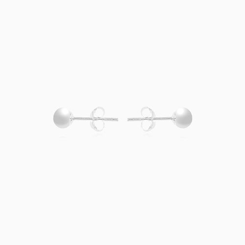 Simple sterling silver pearl stud earrings