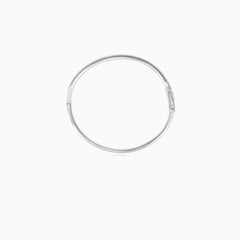 Brazalete de plata de ley con tres filas de zirconia