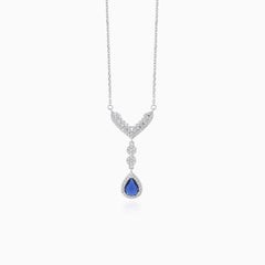 Collar elegante con zafiro en corte pera y circonia cúbica