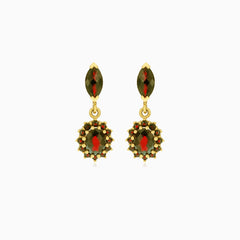 Okouzlující visací náušnice s granátem