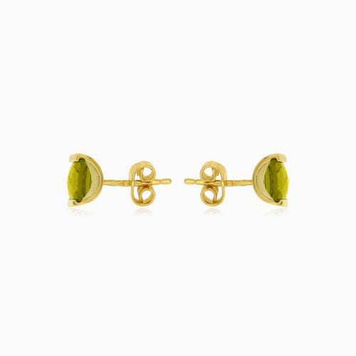 Pendientes de oro con moldavita talla princesa.