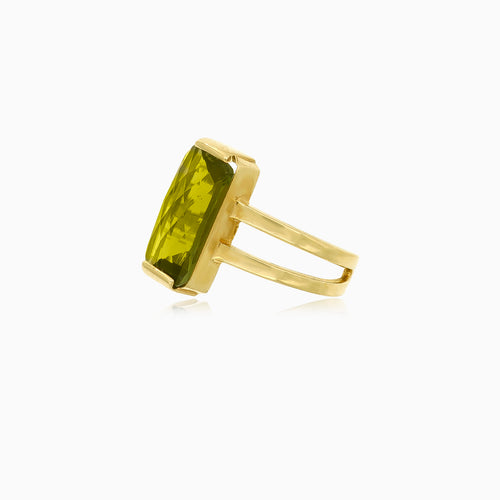 Ring mit strahlender Aura Moldavit Eleganz