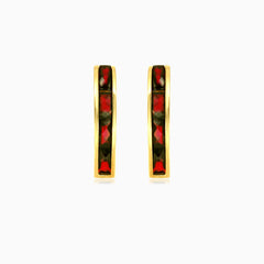 Zlaté náušnice s granátem v dlouhé tyčince