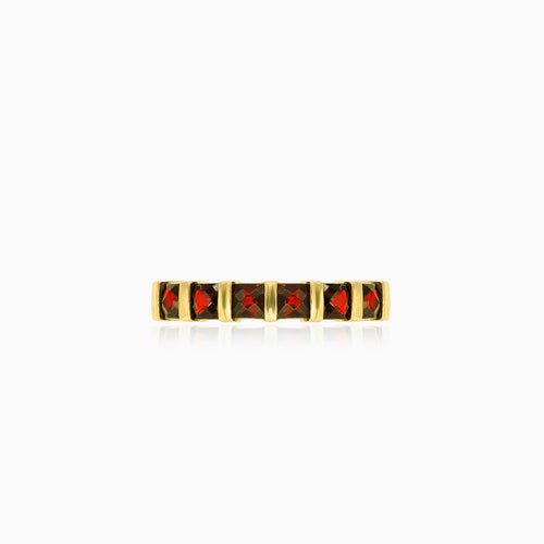 Eleganter Goldring mit 6 Granaten