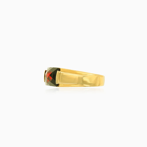Eleganter Goldring mit rechteckigem Granat