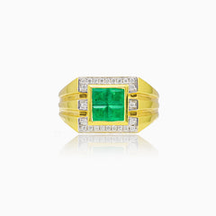 Ring mit Smaragd und Diamanten