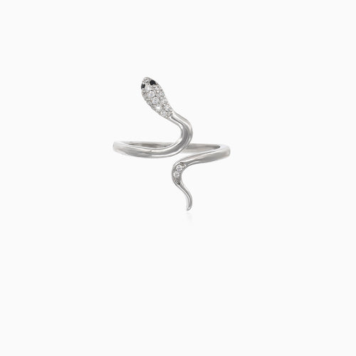 Eleganter Silberring in Schlangenform mit dunkelblauen Augen