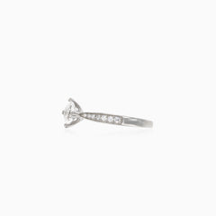 Stilvoller Silberring mit Zirkonia