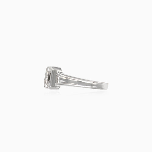 Eleganter Smaragdschliff-Silberring
