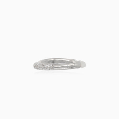 Schicker Damenring aus Silber im X-Design