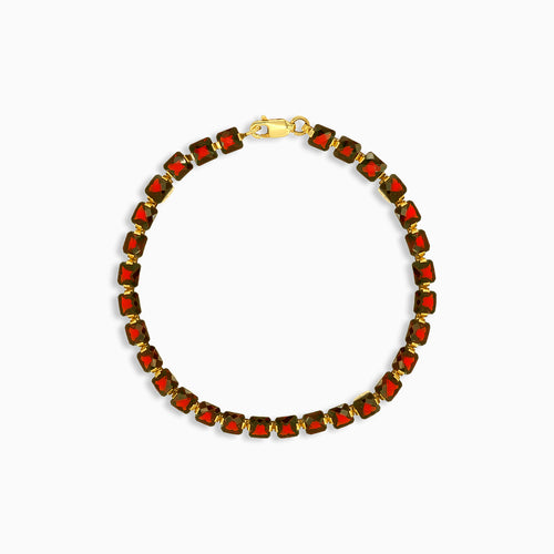 Gold garnet bracelet with square princess cut