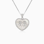 Colgante de plata con corazón de perla, niños y circonitas cúbicas