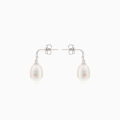 Silver earrings with pearl and leaf design
