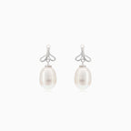 Silver earrings with pearl and leaf design