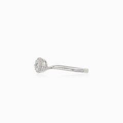 Elegantní dámský zásnubní prsten s kulatými diamanty