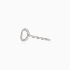 Funkelnder Ring mit Kreisdesign und Diamanten