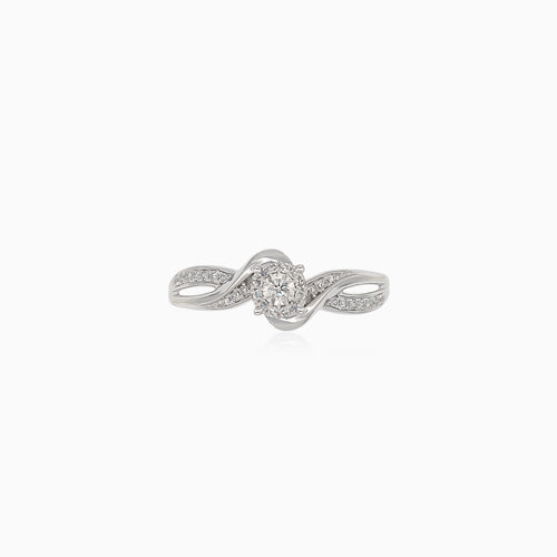 Bague de fiançailles éclatante en or blanc avec diamant