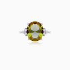Eleganter Damenring aus Silber mit Zultanit und Zirkonia
