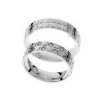 Elegant square patterned white gold wedding ring