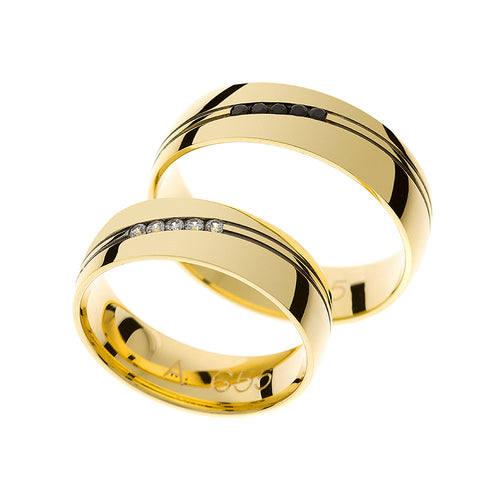 Yellow gold wedding ring with stone choices