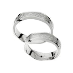 Atypical round white gold wedding ring