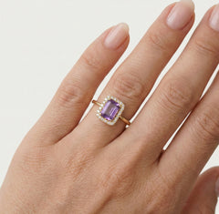 Bague Halo émeraude améthyste