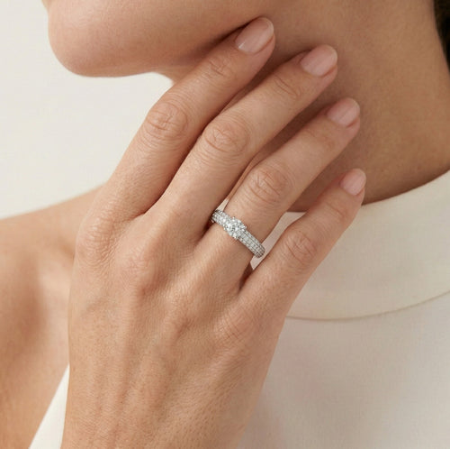 Velkolepý zásnubní prsten